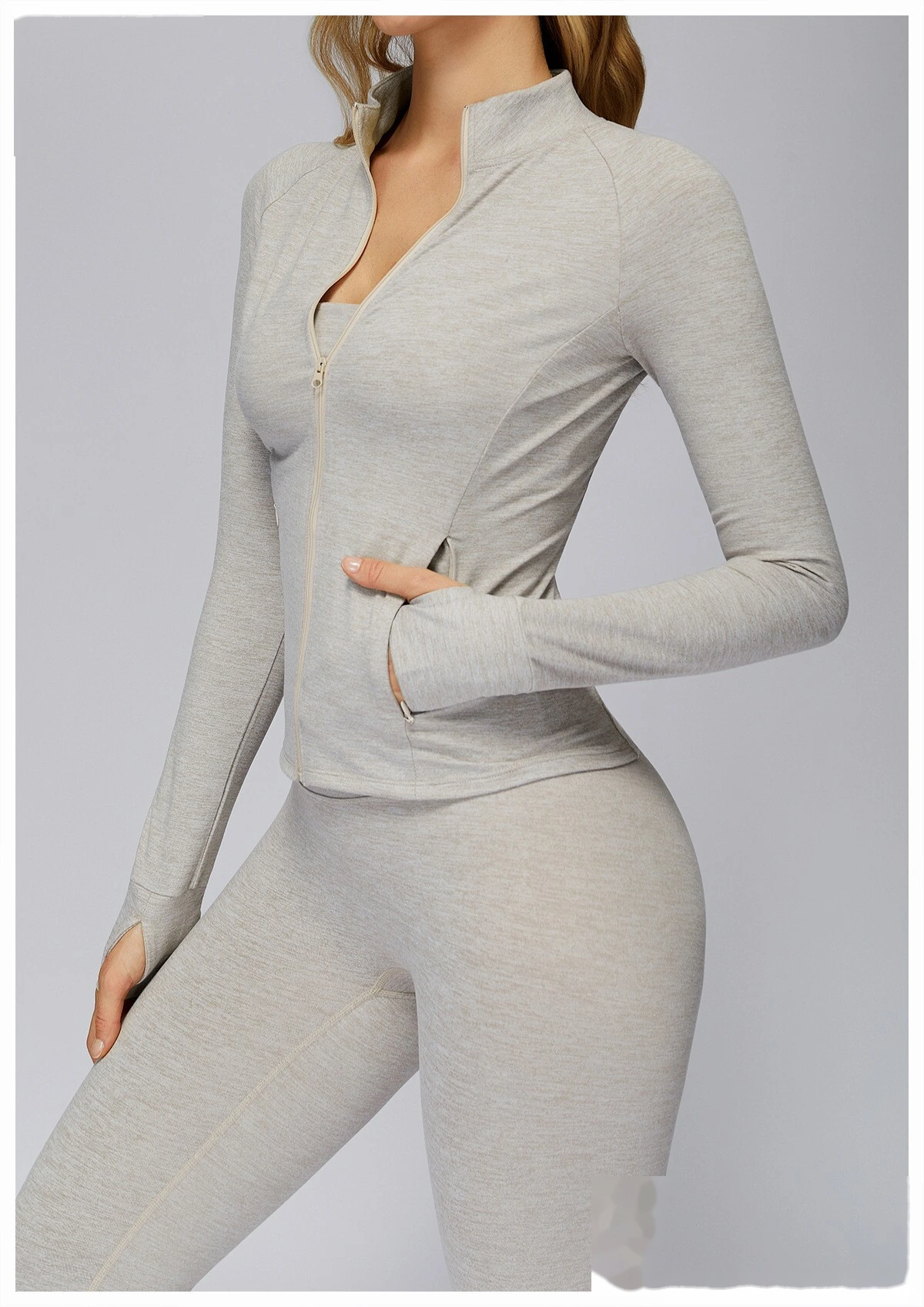 Customized long sleeve jacket zipper pocket quick-drying tight top outdoor sports running fitness jacket detail