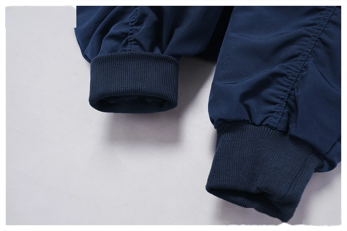 Customized cotton-padded jacket coat pocket zipper warm sports coat outdoor mountaineering running coat detail