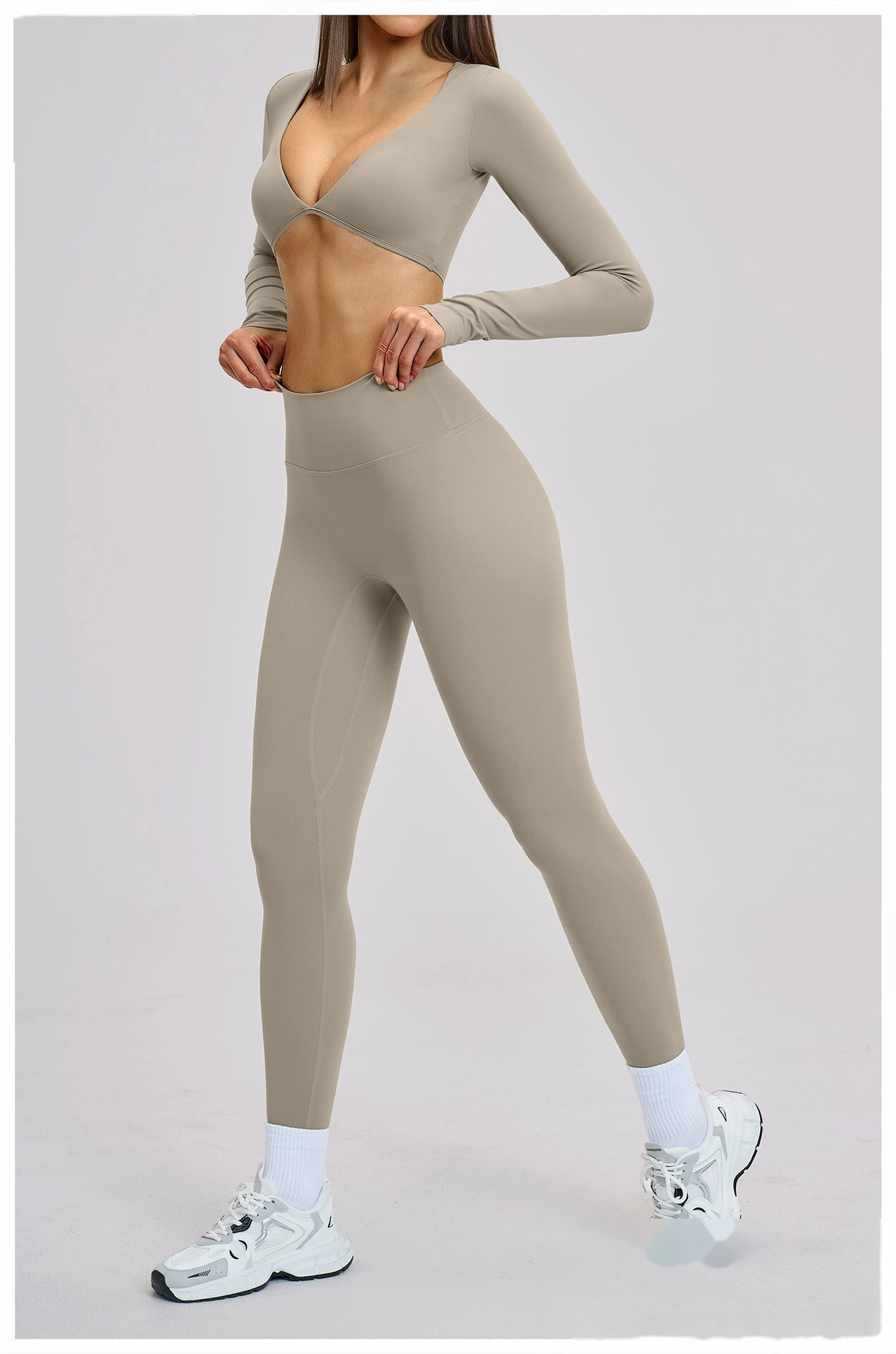 Women’s Custom Long Sleeve V-Neck Cropped Yoga Top Outdoor Fitness Workout Running Active Set detail
