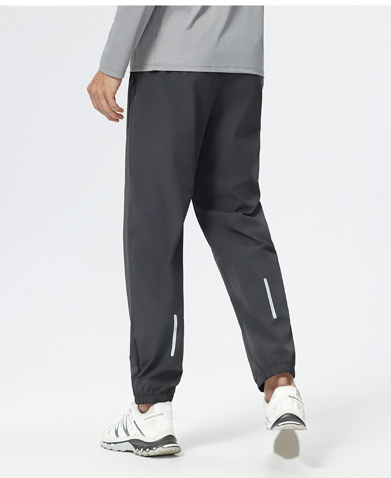 Customized nylon woven men's multi-pocket and multi-functional outdoor running quick-drying pants detail