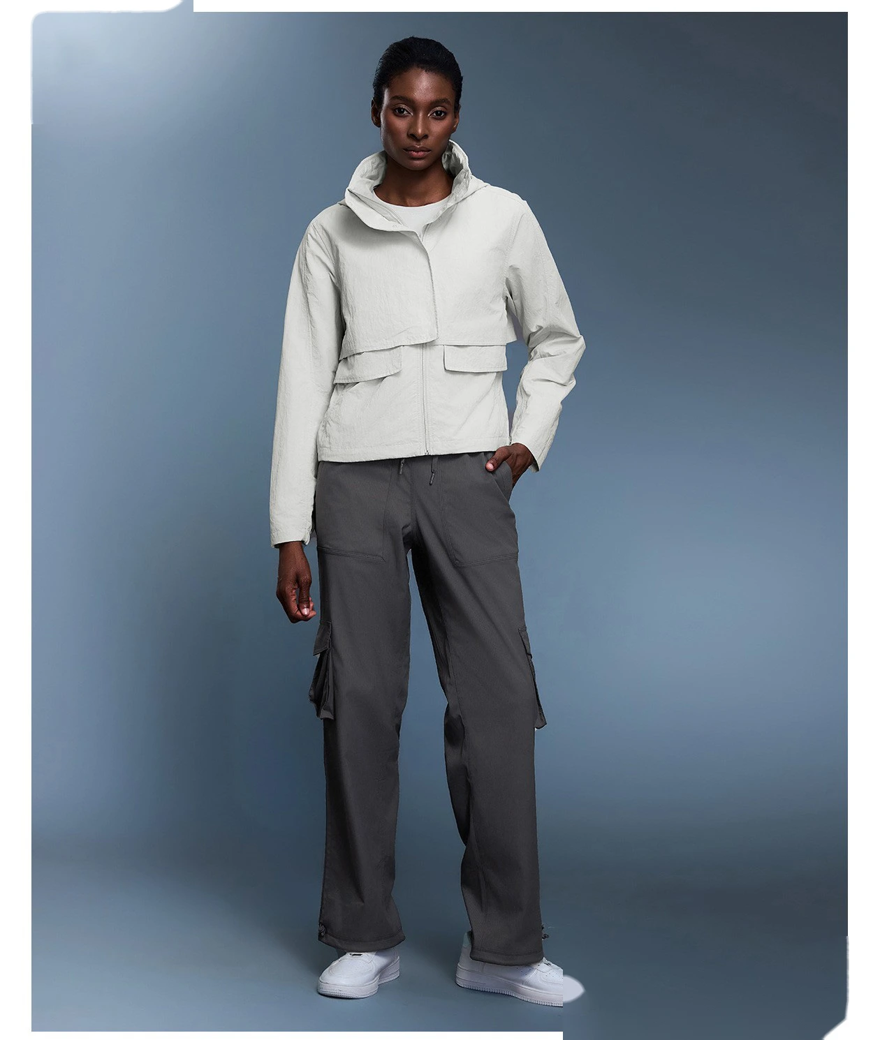 Customized outdoor waterproof sports windbreaker women's hooded casual jacket coat in autumn. detail