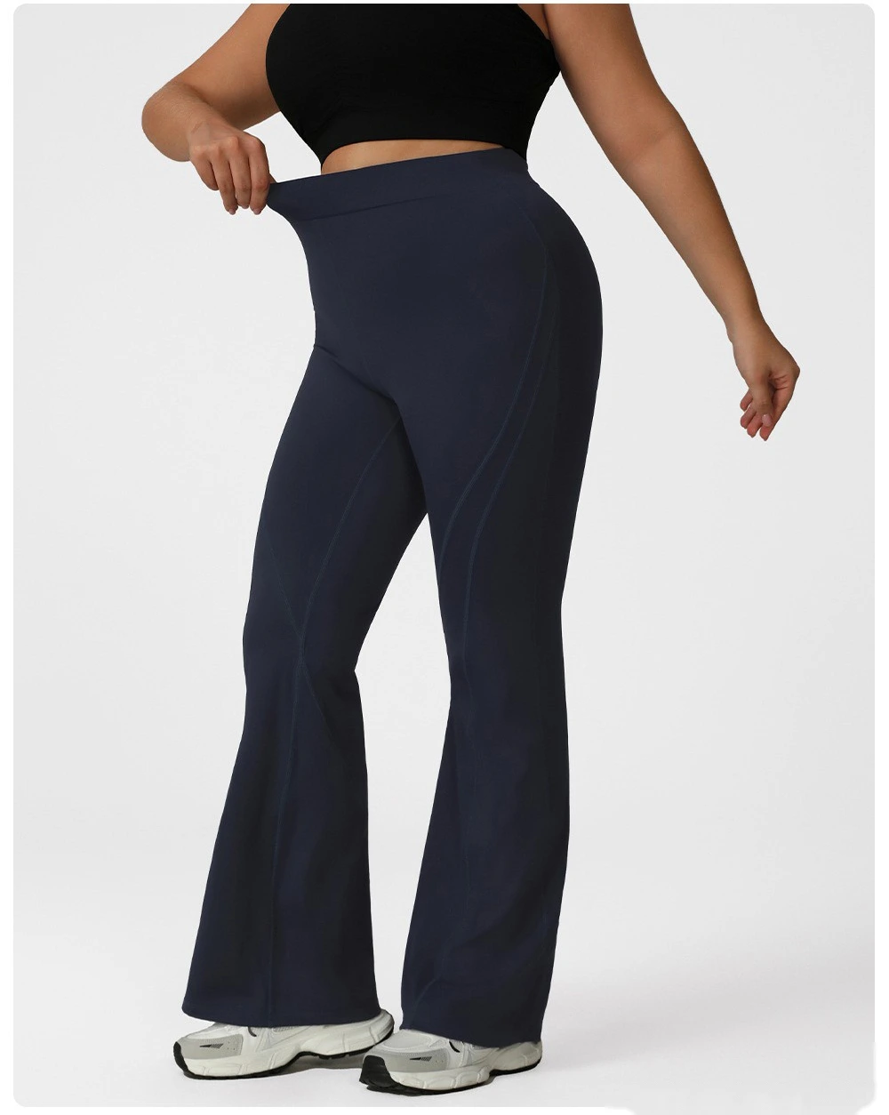 Customized plus-size yoga pants with high waist and hips, slim fit and meat cover, running and fitness bell bottoms. detail