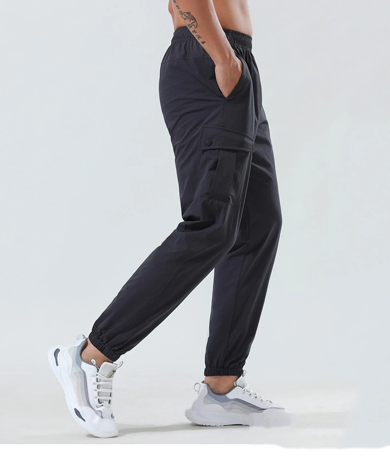 Customized sweatpants men's outdoor winter quick-drying pants elastic leg fitness and leisure overalls pants detail