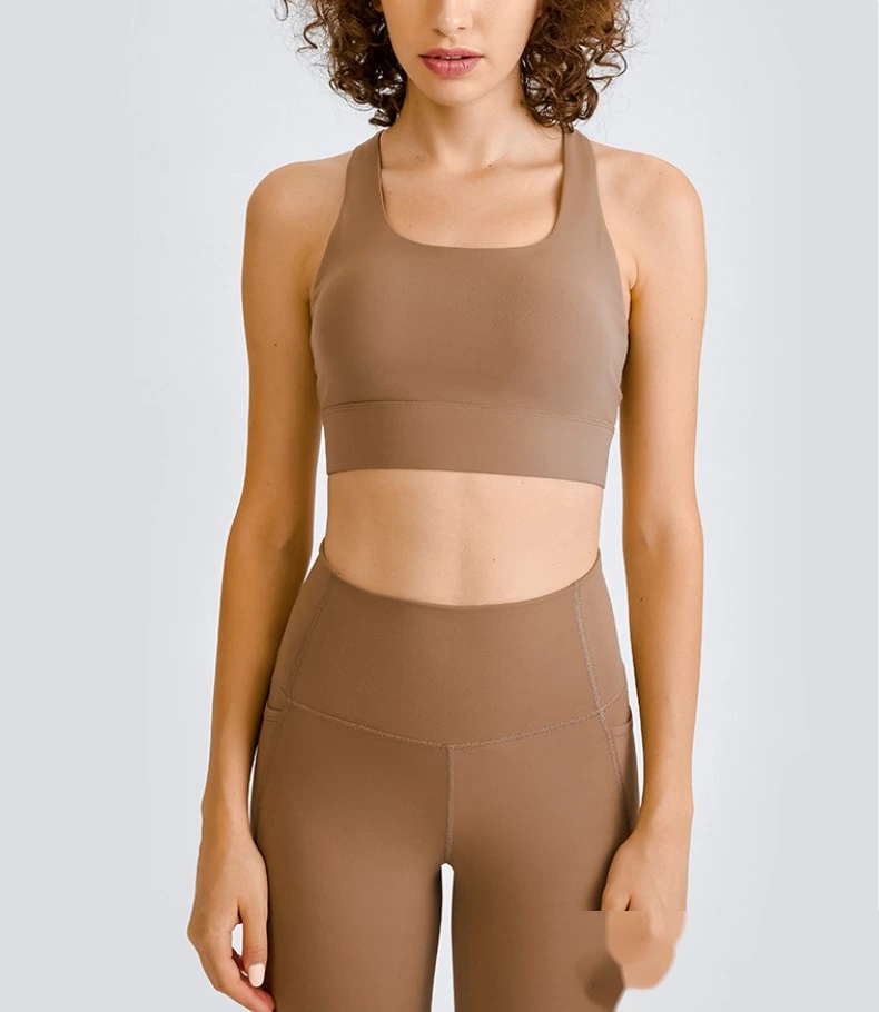 Womens buckle back u neck hollow out high strength sports bra detail