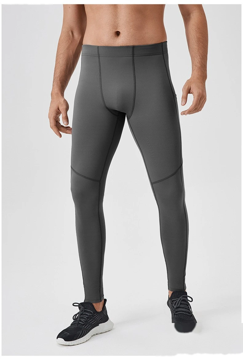 Customized men's yoga pants with high elasticity and tight fitness pants detail