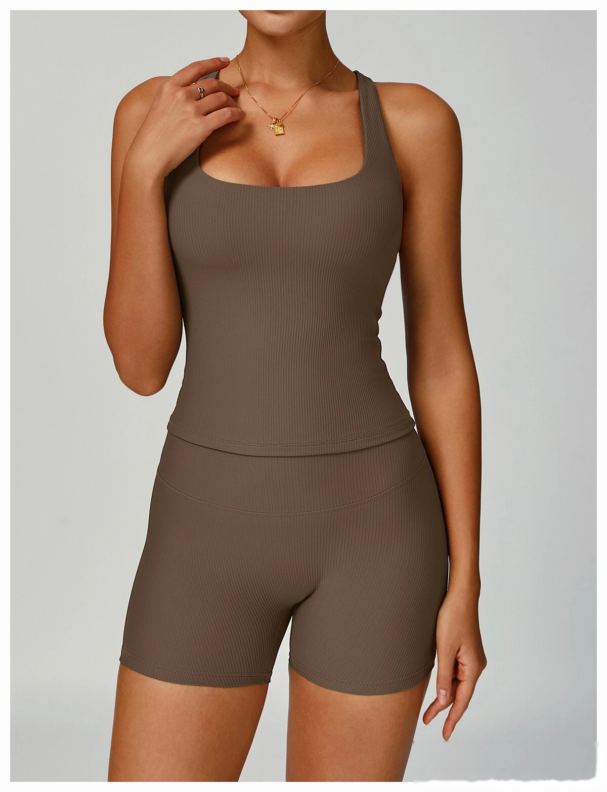 Customized yoga vest tight back sports vest outdoor running fitness clothes detail