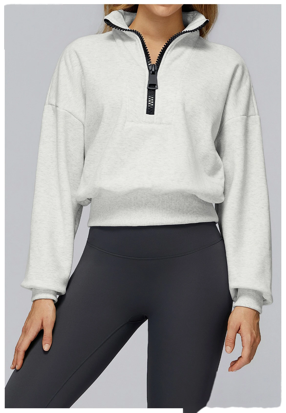 Customized autumn and winter stand collar loose sweater warm and casual outdoor sports sweater top detail