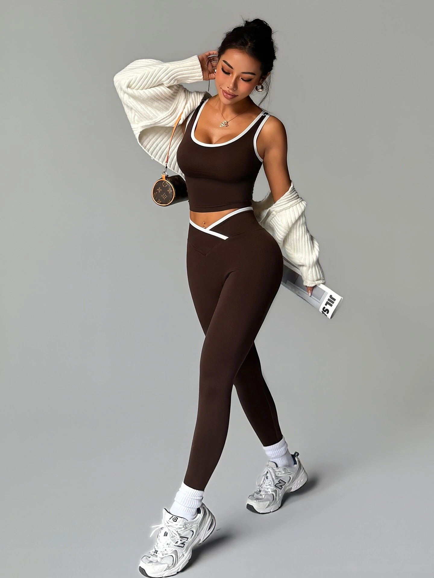 Custom Tight Yoga Fitness Set - Color Block Cross High-Waisted Leggings & Sports Bra detail
