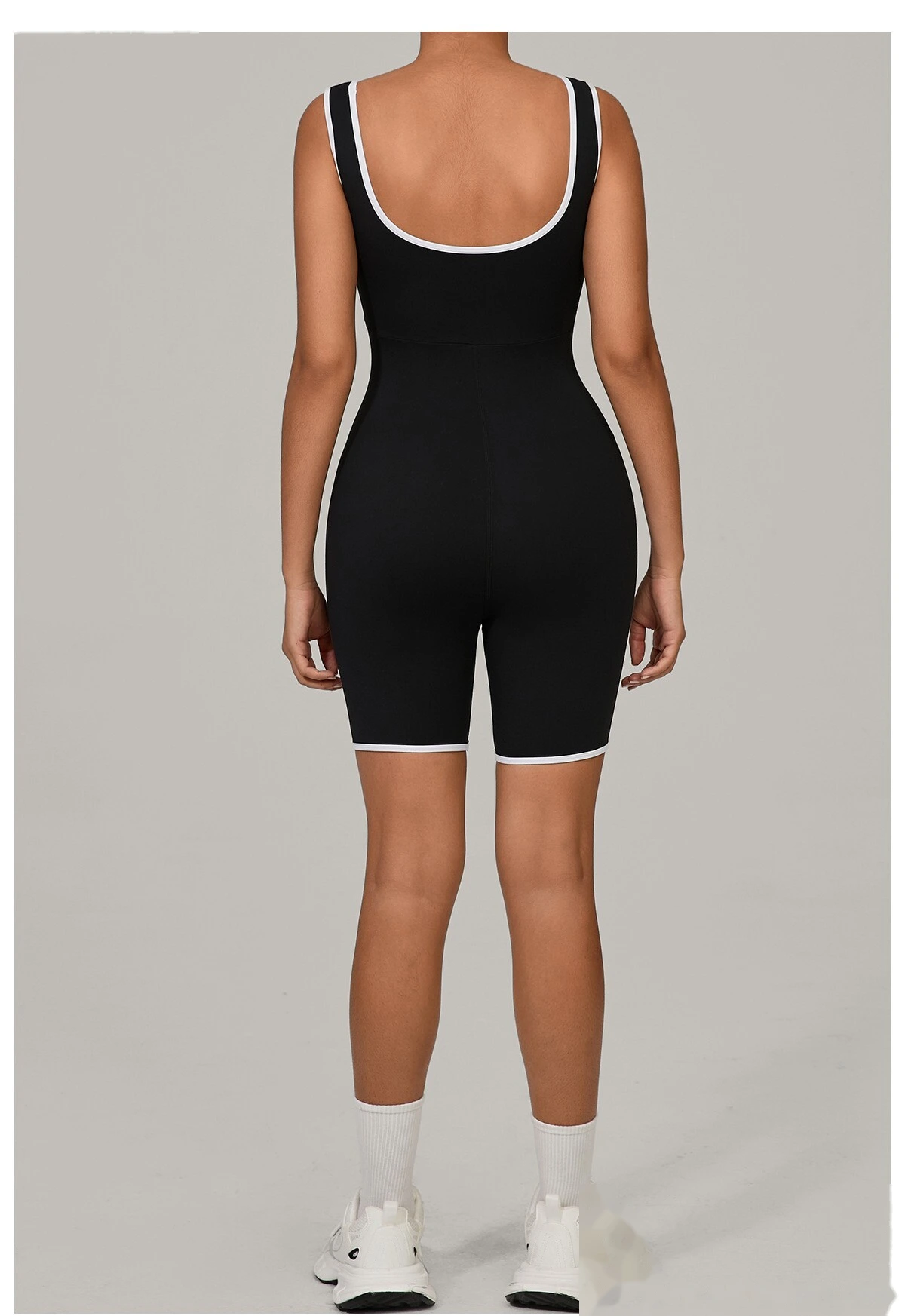 Customized contrast stitching generous neck sports jumpsuit yoga clothes backless outdoor fitness jumpsuit detail