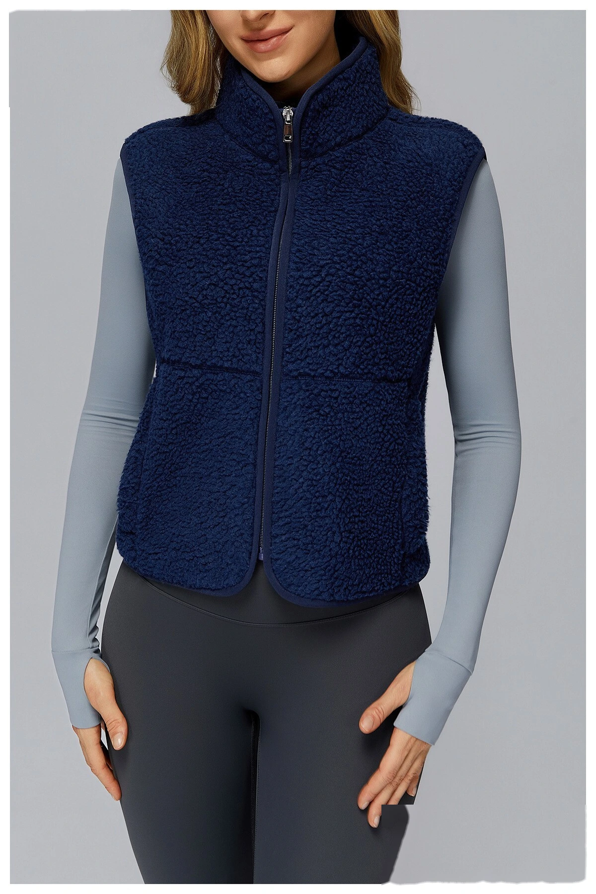Customized velvet warm sports vest outdoor running fitness sleeveless vest vest detail