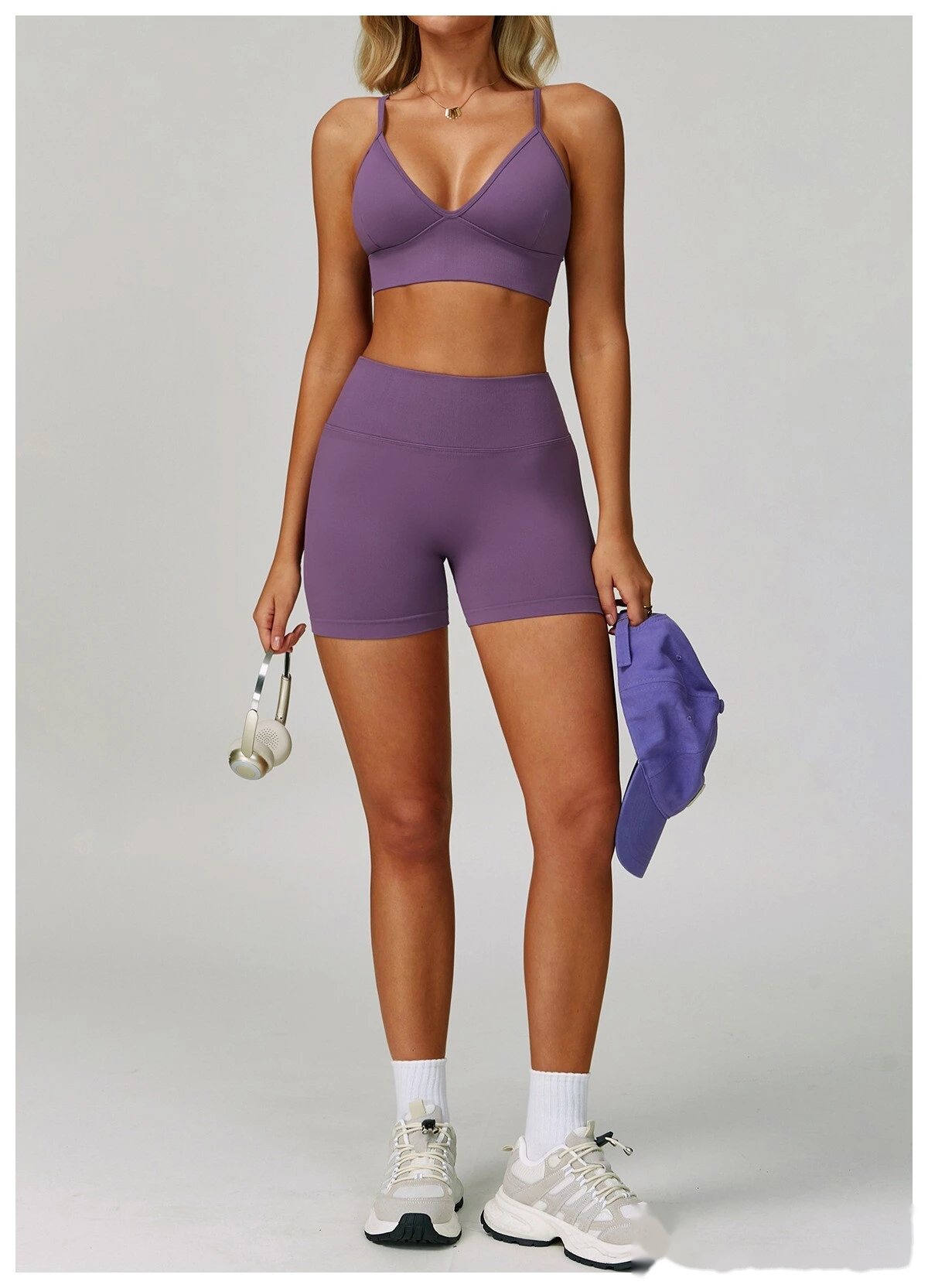 Custom-made yoga bra with beautiful back and quick-drying sports coat and running fitness yoga clothes. detail