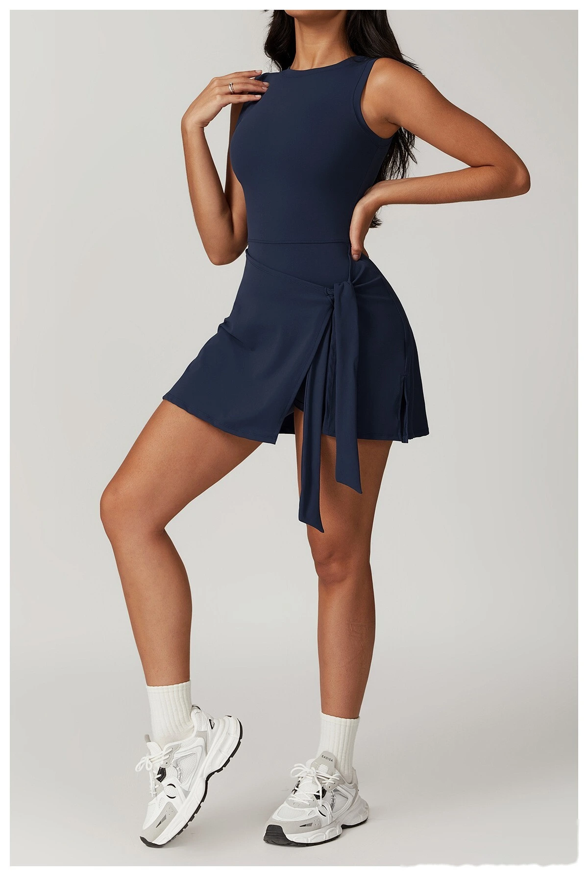 Fake two-piece anti-exposure tight-fitting sports dress slim strap leisure fitness back yoga tennis skirt detail