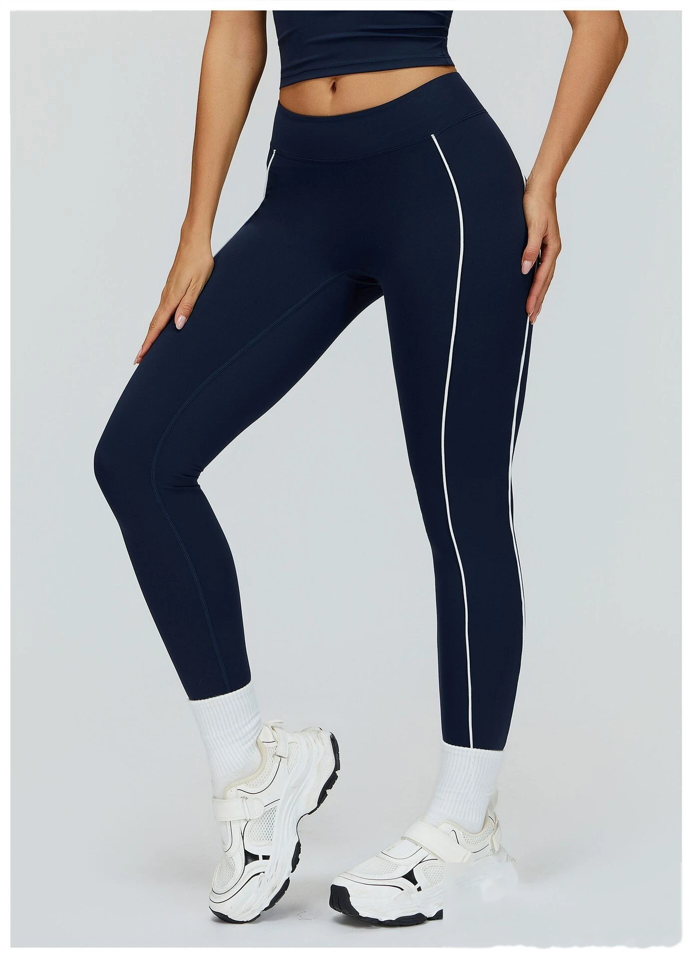 Custom Women’s Naked-Feel Tight Yoga Pants - Color Block High-Waisted Butt-Lifting Running Fitness Leggings detail