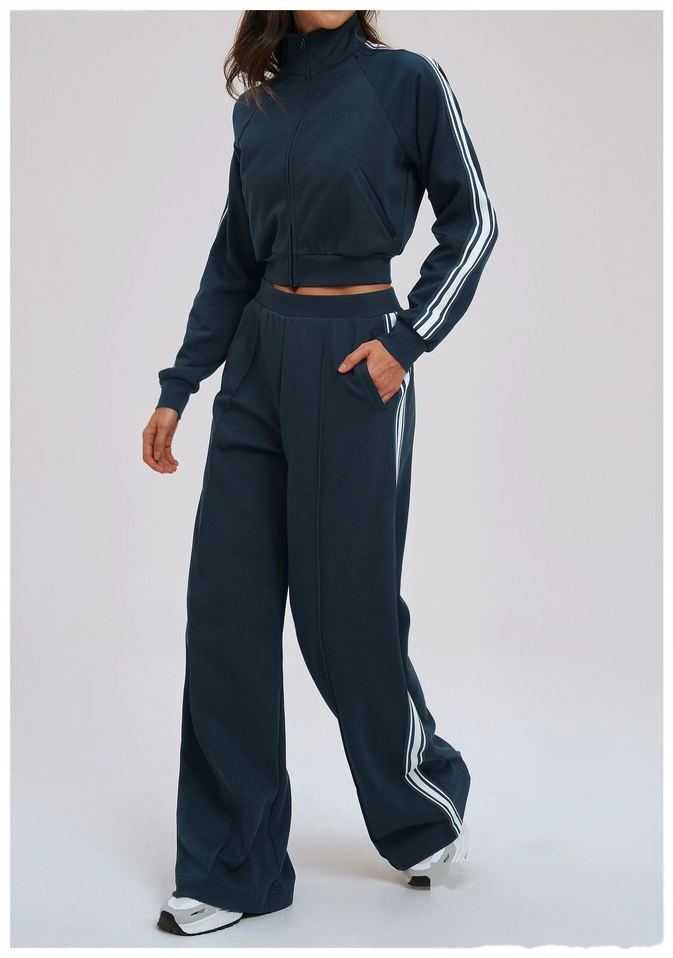 Bulk Custom Vertical Stripe Sports Pants - Loose Fit Comfortable Outdoor Running Casual Sweatpants detail