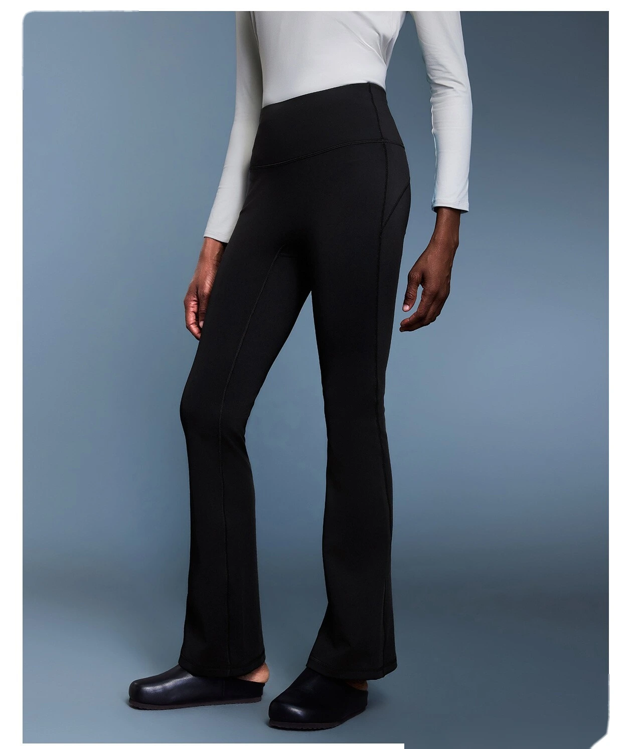 Custom-made women's autumn and winter velvet warm elastic micro-pants with abdomen slimming exercise yoga pants detail