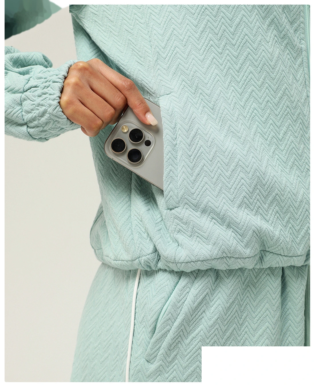 Custom autumn and winter sports and leisure collar jacket women's sweater outdoor fitness coat zipper coat detail