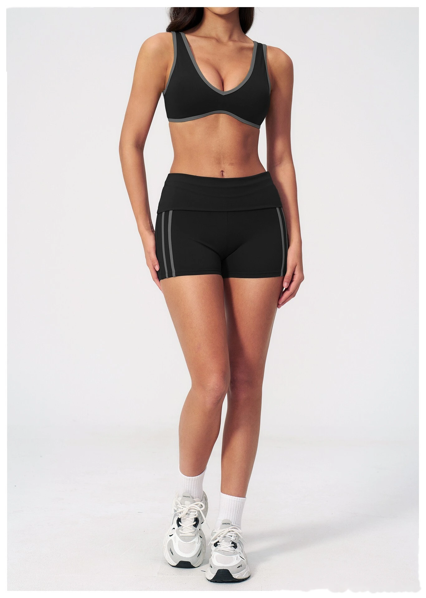 Custom European American Fitness Shorts, High Waist Roll Waist Peach Hip Elastic Naked Feel Tight Yoga Shorts For Women detail