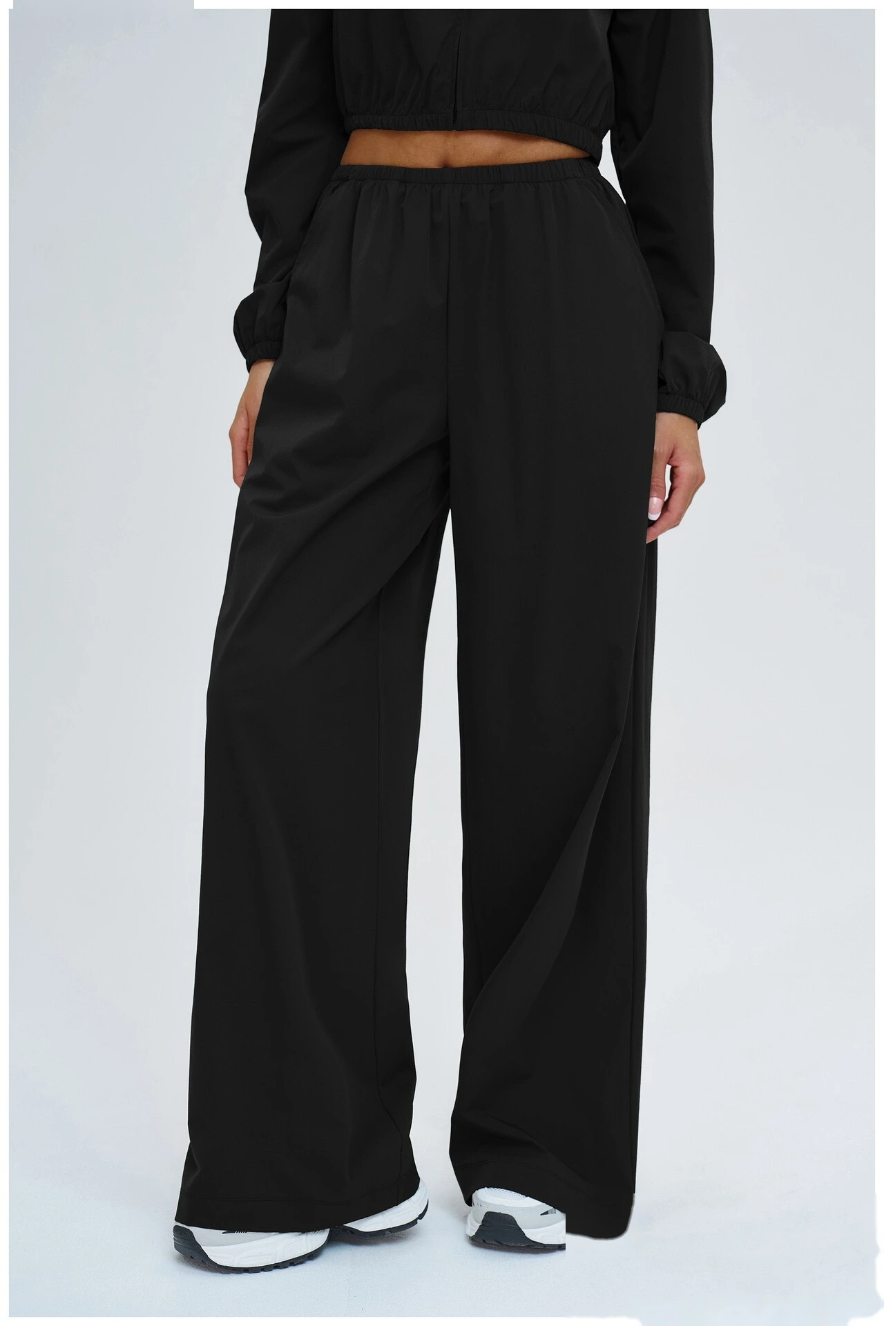 Bulk Custom Outdoor Casual Sports Suit - Hooded Windproof Coat & Loose Workout Sweatpants detail