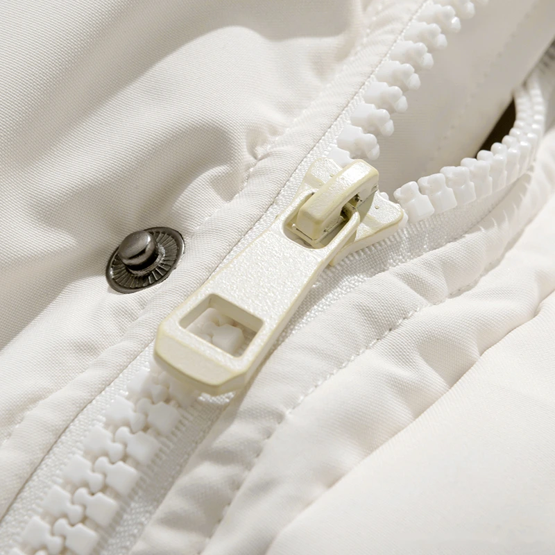 Customized fashion waterproof and warm cotton-padded jacket down jacket vest for men and women detail
