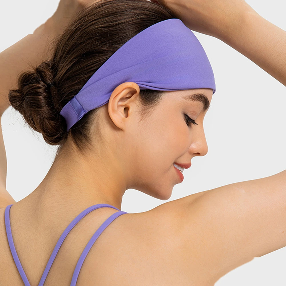 Yoga exercise headband with fitness running knitted sweat-absorbent belt quick-drying wide headband detail