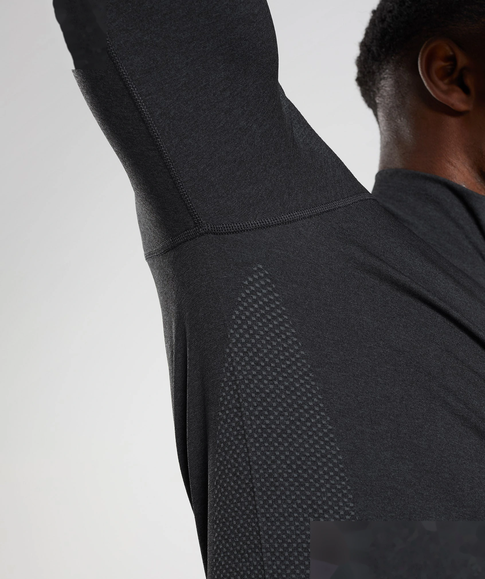 Fashion men's sports fitness tights training T-shirt detail