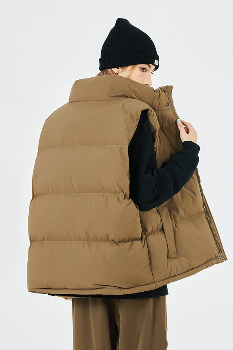 Customized fashion waterproof and warm cotton-padded jacket down jacket vest for men and women detail