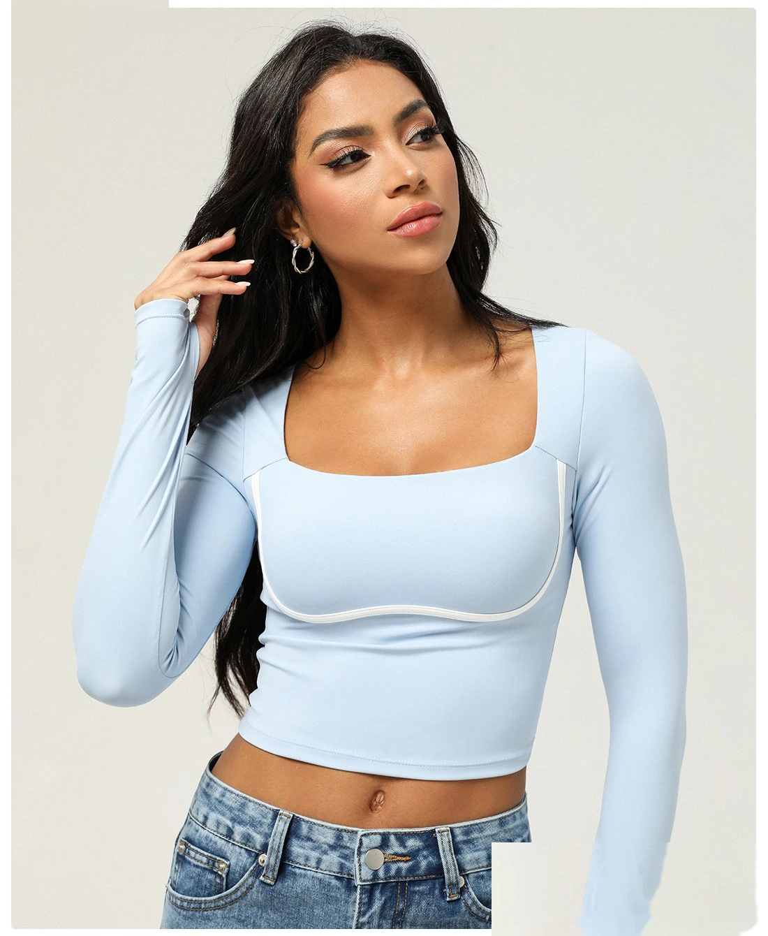 Customized sports long-sleeved T-shirt women slim fitness yoga clothes tops women with chest pads detail