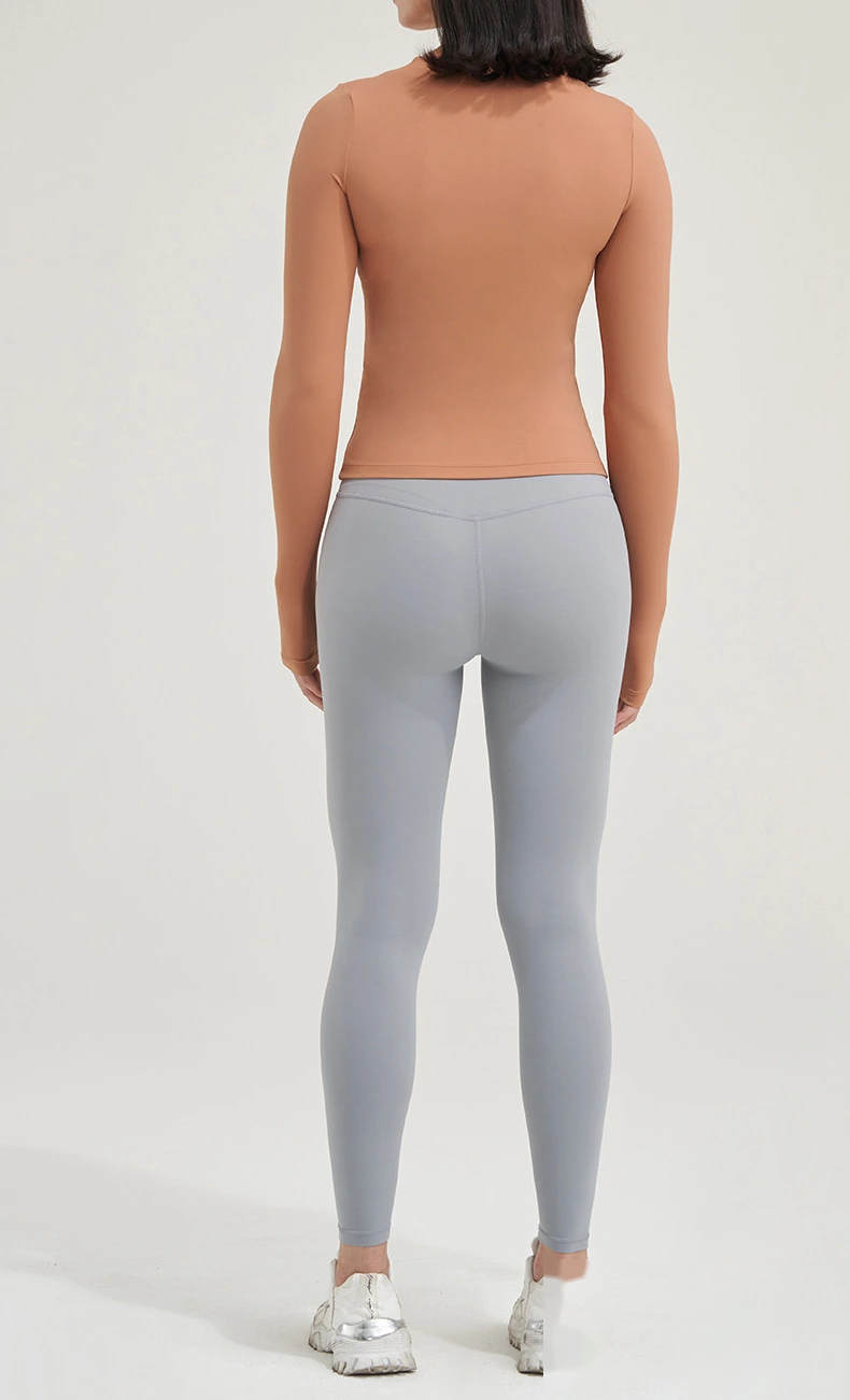 Customized yoga clothes women's running training quick-drying long-sleeved tops new fitness clothes detail