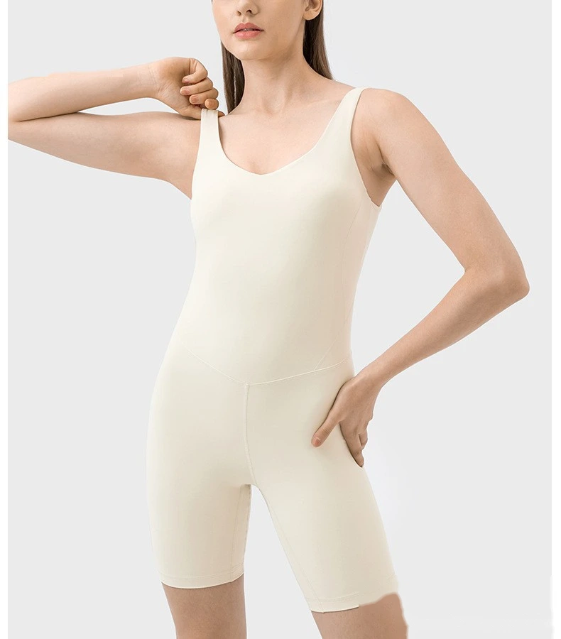 Double 6-shaped jumpsuit for women's abdomen and hip lifting yoga Pilates jumpsuit detail