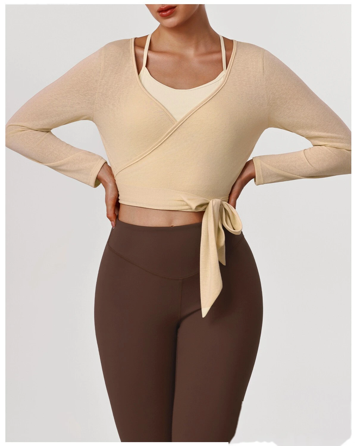 Custom Spring-Summer Yoga Two-Piece Set - Slim Long Sleeve Cover Up & Padded Camisole for Dance Training detail