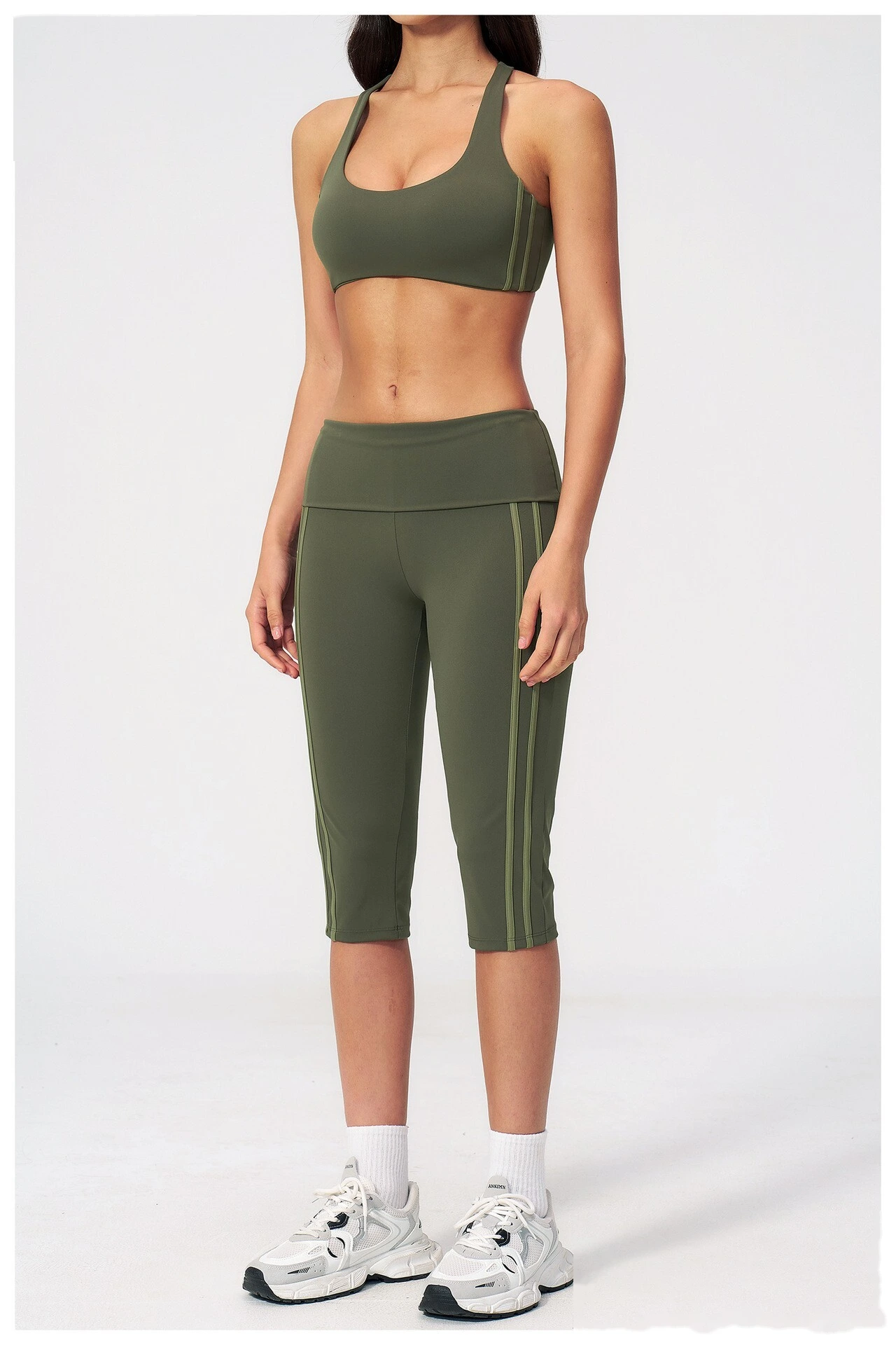 Custom Slim Fit Beauty Back Yoga Set Women, Outer Wear Quick Dry Running Fitness Activewear Set detail