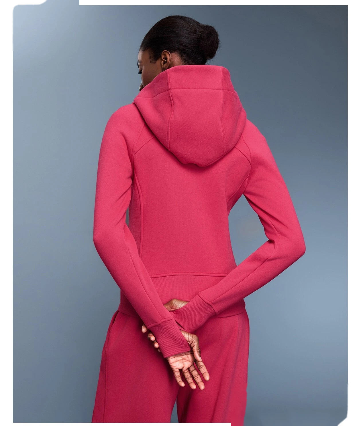 Customized autumn and winter yoga coat Long sleeve slim slimming plus velvet sweater coat. detail
