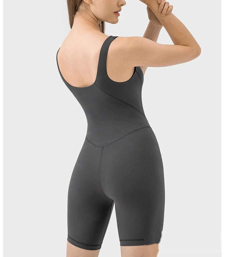 Double 6-shaped jumpsuit for women's abdomen and hip lifting yoga Pilates jumpsuit detail