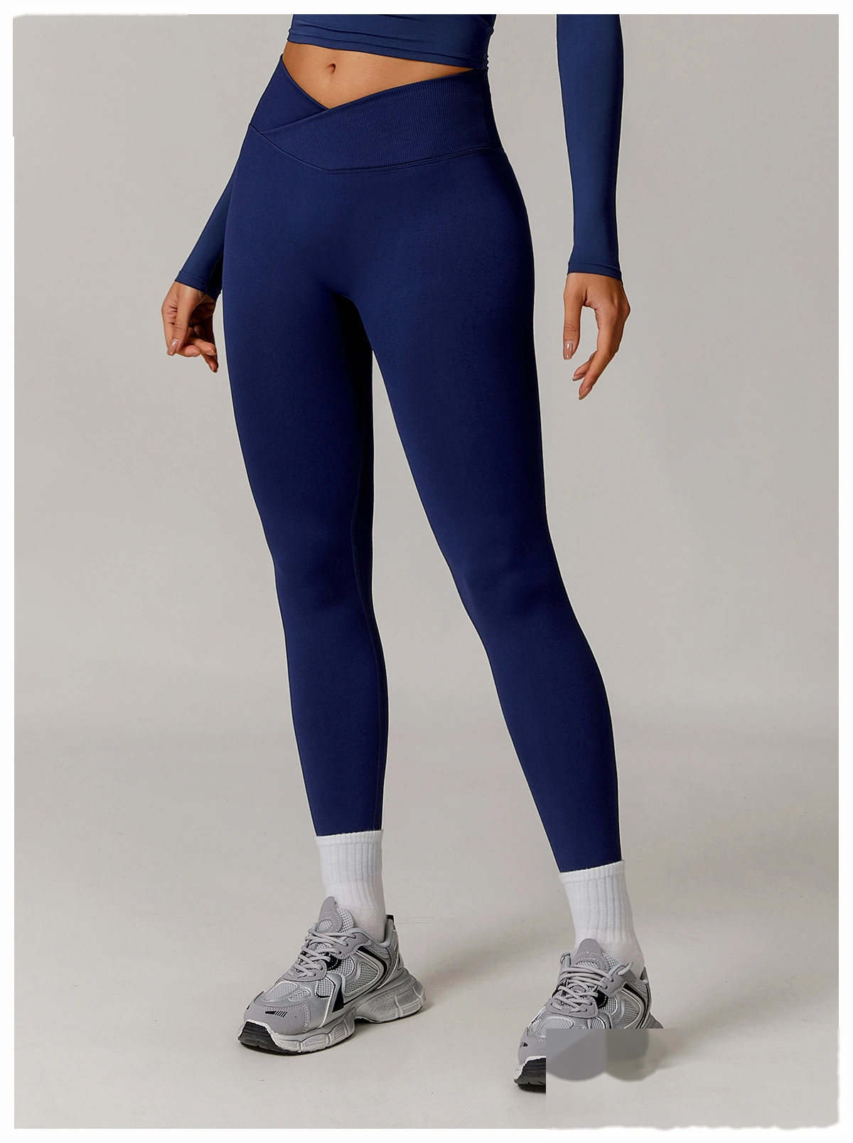 Europe and the United States hip seamless yoga pants cross high waist tights running fitness pants detail