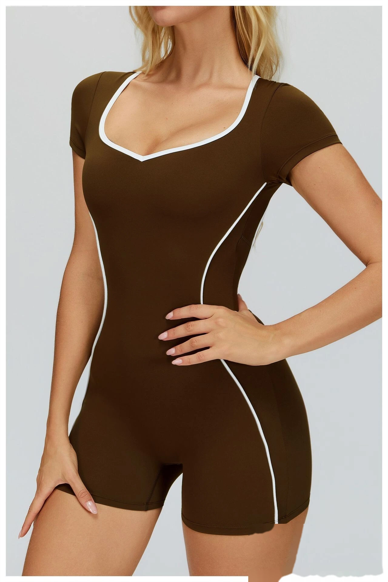 Custom Naked-Feel Yoga Jumpsuit - Women’s Color Block Openwork Cutout Back Tight Fitness Running Bodysuit detail
