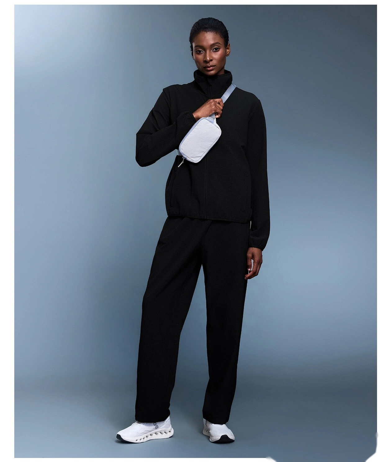 Customized outdoor lightweight sports long sleeve thin velvet warm and casual coat for women in autumn detail