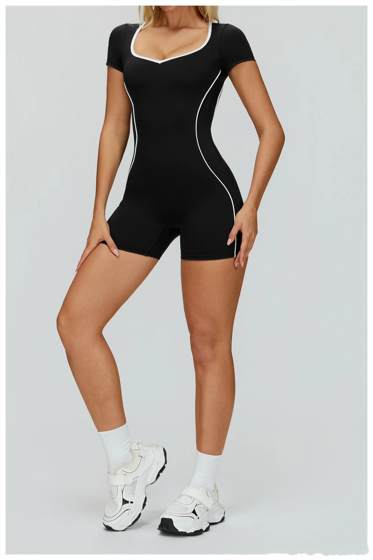 Custom Naked-Feel Yoga Jumpsuit - Women’s Color Block Openwork Cutout Back Tight Fitness Running Bodysuit detail