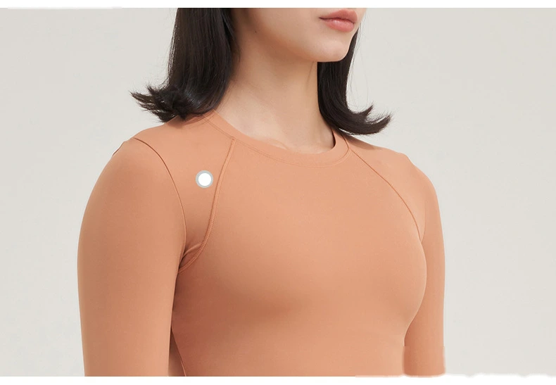 Customized yoga clothes women's running training quick-drying long-sleeved tops new fitness clothes detail