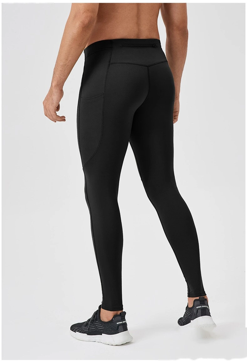 Customized men's yoga pants with high elasticity and tight fitness pants detail