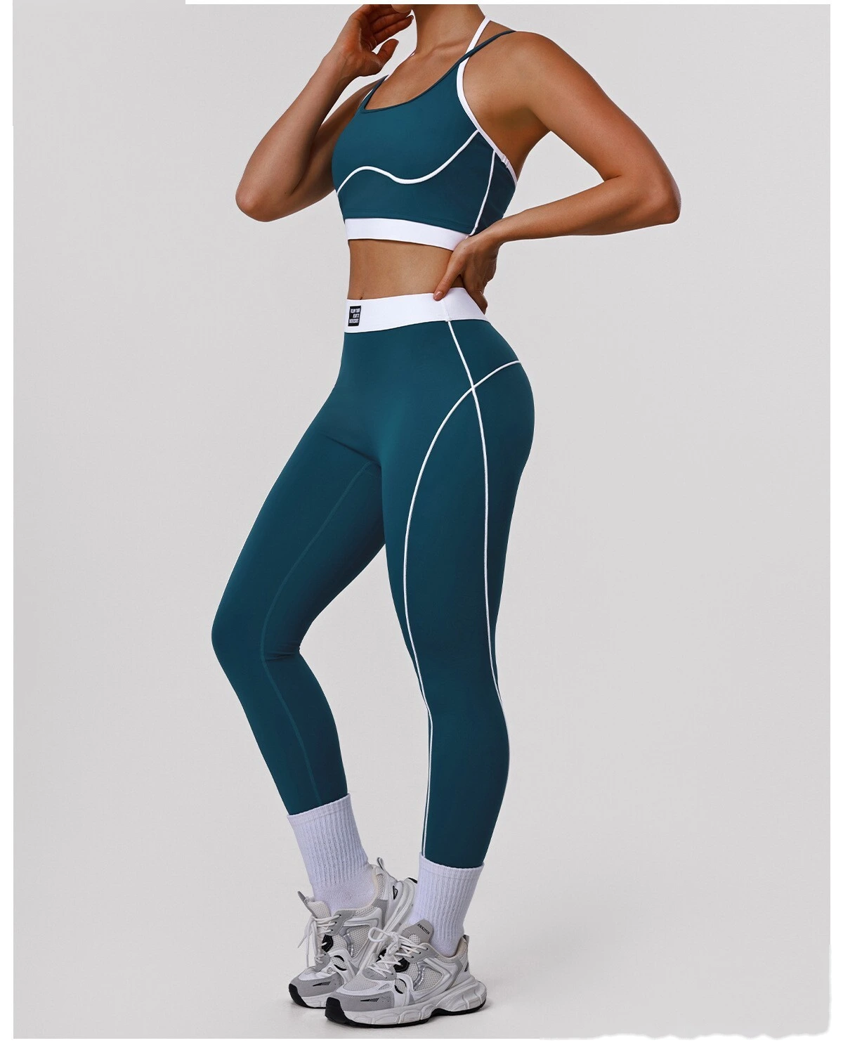 Custom Color Block Yoga Set - Women's High-Waisted Tummy Control T-Line Free Leggings & Sports Bra for Outdoor Running detail