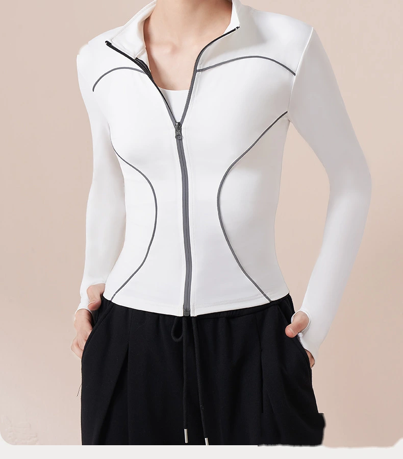 Customized ice silk cool breathable quick-drying short-sleeved T-shirt loose casual sports seamless top detail