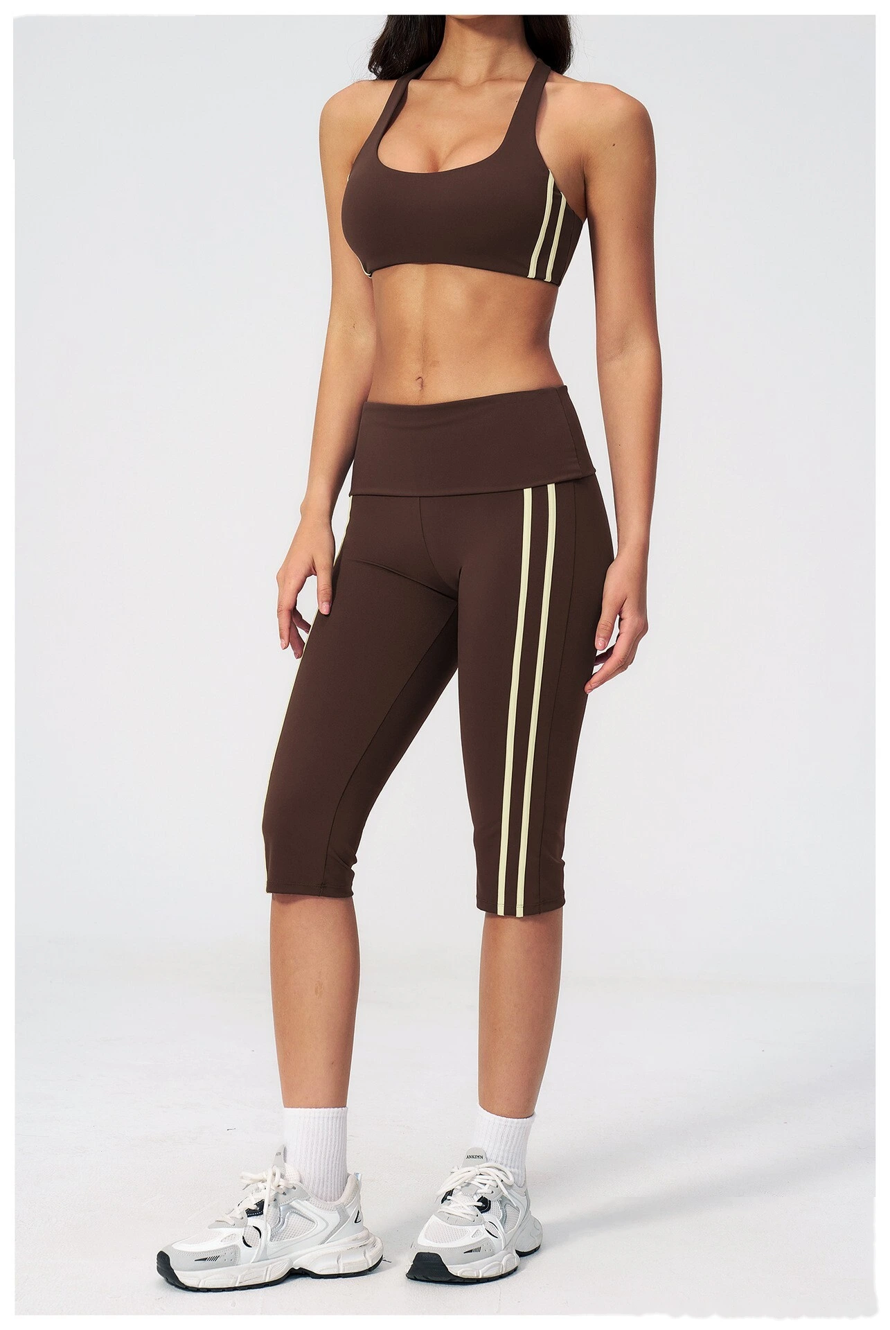 Custom Slim Fit Beauty Back Yoga Set Women, Outer Wear Quick Dry Running Fitness Activewear Set detail