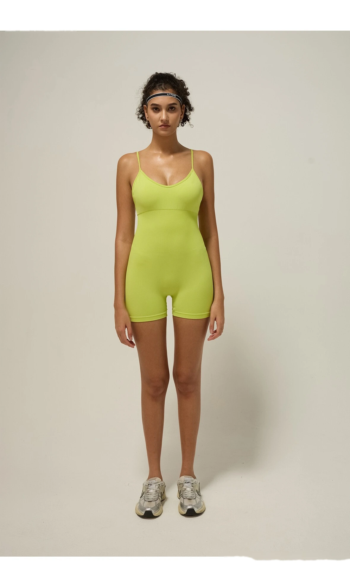 Customized sexy beautiful back comfortable breathable one-piece yoga clothes in summer detail