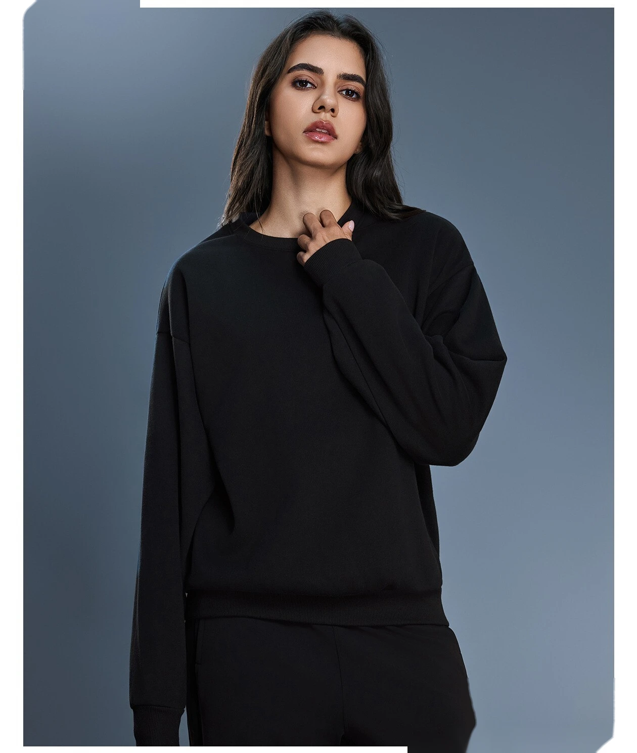 Custom Winter Warm Fleece Crew Neck Sweatshirt for Women - Loose Casual Versatile Long-Sleeve Pullover detail