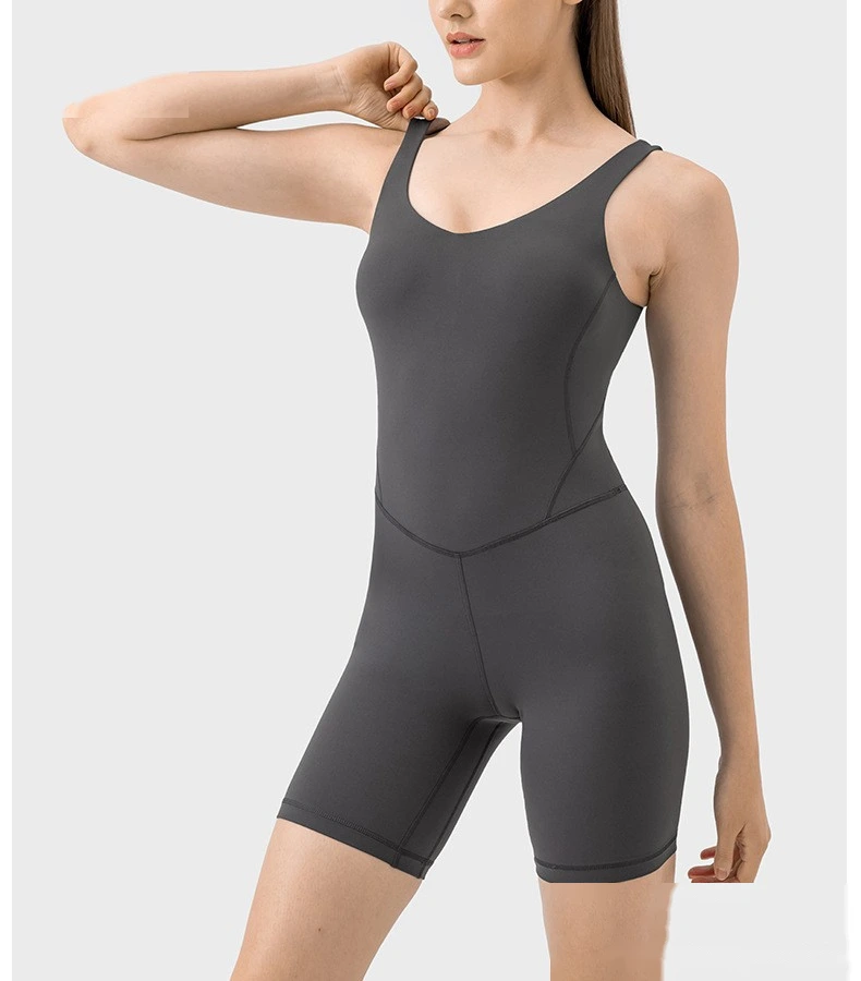 Double 6-shaped jumpsuit for women's abdomen and hip lifting yoga Pilates jumpsuit detail