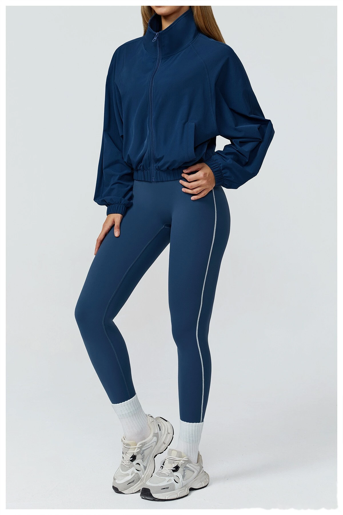 Custom-made stand-up collar sports coat women's windproof outdoor running fitness long-sleeved yoga clothing coat detail