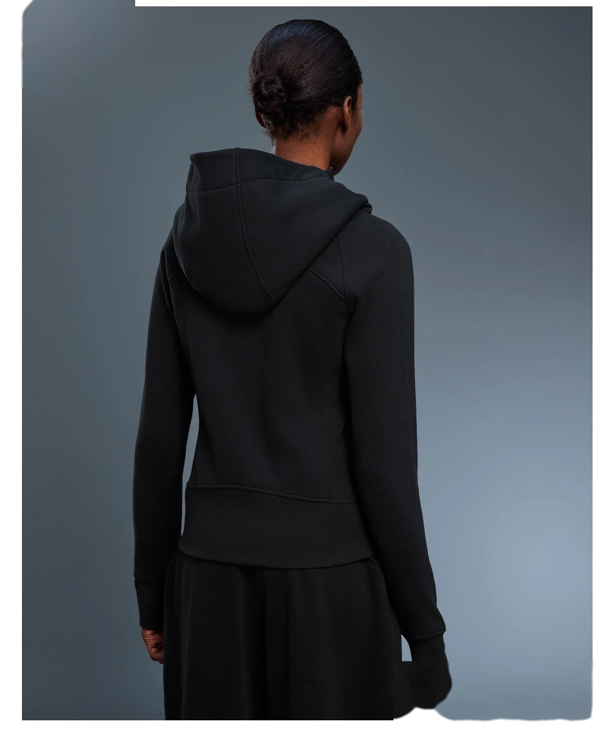 Customized autumn and winter yoga coat Long sleeve slim slimming plus velvet sweater coat. detail