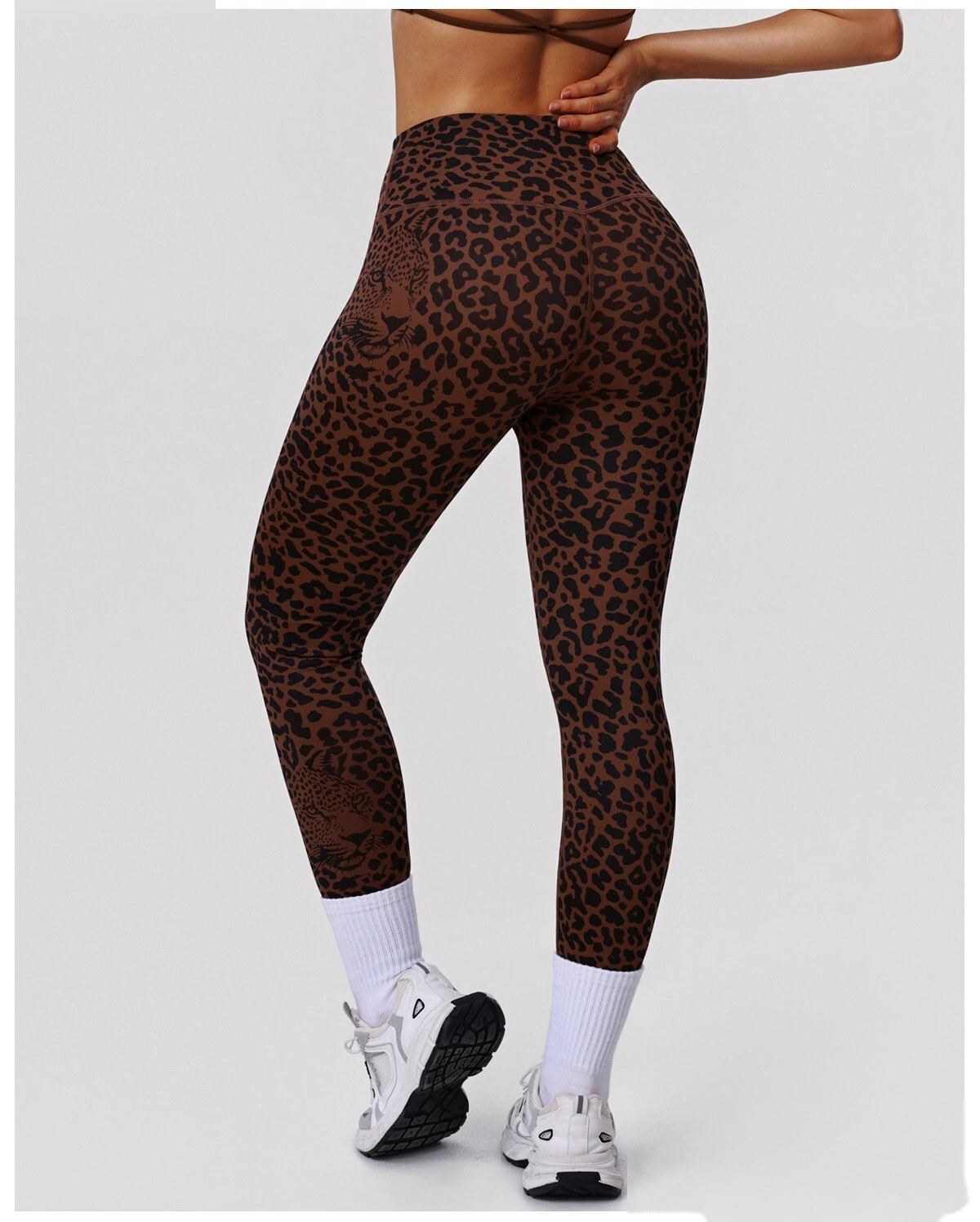 Bulk Custom Leopard Activewear Set - High-Waisted Tummy Control Yoga Pants & Workout Top detail