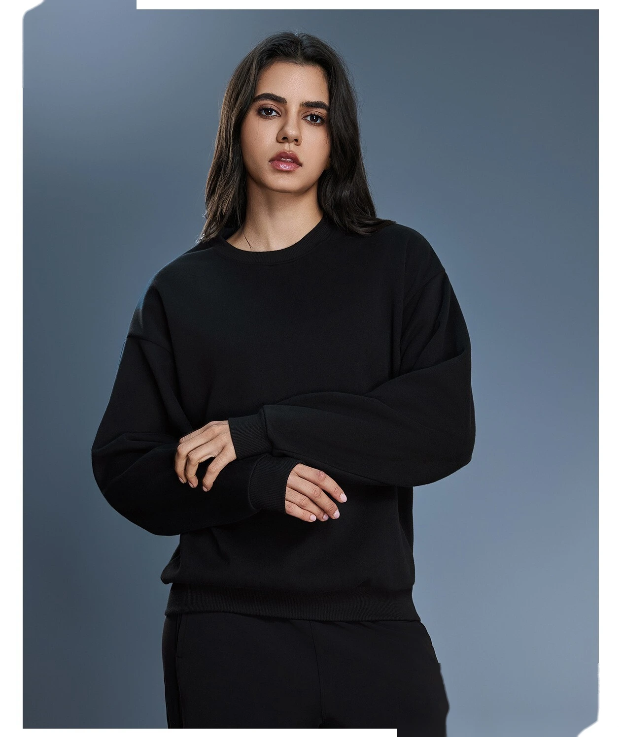Custom Winter Warm Fleece Crew Neck Sweatshirt for Women - Loose Casual Versatile Long-Sleeve Pullover detail