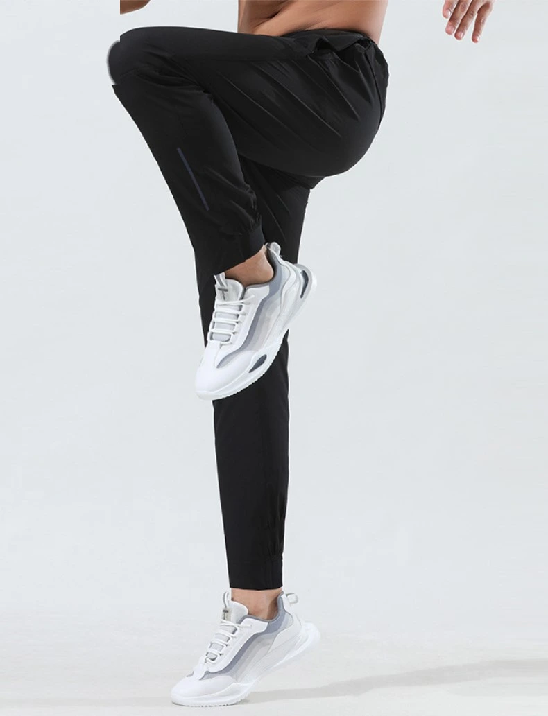 Mens jogger pants elastic outdoor running quick dry trackpants detail